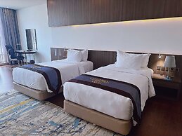 The Mira Central Park Hotel