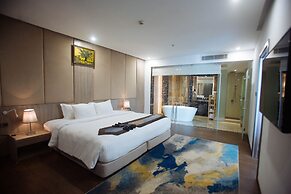 The Mira Central Park Hotel