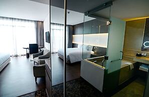 The Mira Central Park Hotel