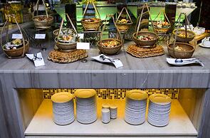 The Mira Central Park Hotel