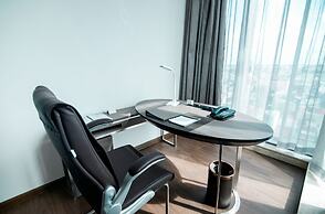 The Mira Central Park Hotel