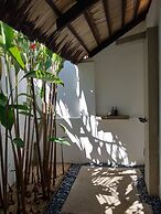 Villa Kalachuchi B&B