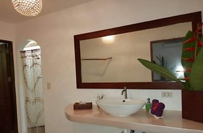 Villa Kalachuchi B&B