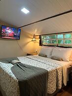 Doce lar hostel noronha