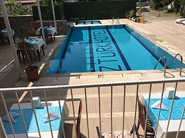 Shah Sultan Ozturk Hotel