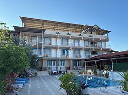 Ozturk Hotel