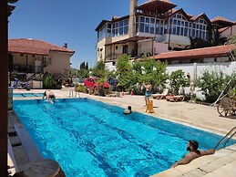 Shah Sultan Ozturk Hotel