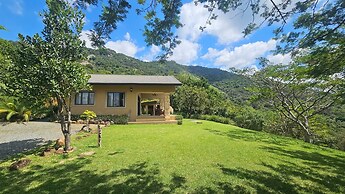 Wide Horizons Mountain Retreat