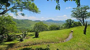 Wide Horizons Mountain Retreat