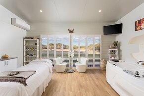 The Swan Valley Retreat