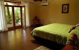 Tierra Guarani Lodge de Selva
