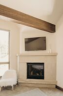 River's Edge 4 Bedroom Home by RedAwning