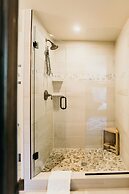 River's Edge 4 Bedroom Home by RedAwning