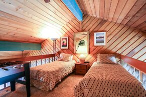 Snowcreek II 288 Gorgeous Mountain Views, Rustic, Spacious and Cozy by