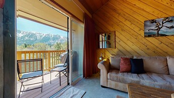 Snowcreek II 288 Gorgeous Mountain Views, Rustic, Spacious and Cozy by