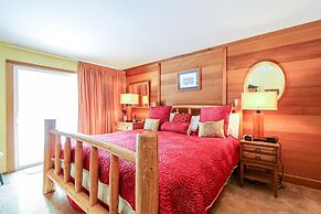 Snowcreek II 288 Gorgeous Mountain Views, Rustic, Spacious and Cozy by
