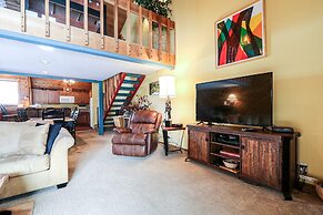 Snowcreek II 288 Gorgeous Mountain Views, Rustic, Spacious and Cozy by