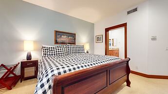 Timbers 5 Large Luxury Home with Two Master Suites, Perfect for Famili