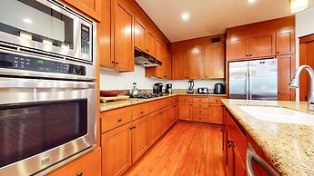 Timbers 5 Large Luxury Home with Two Master Suites, Perfect for Famili