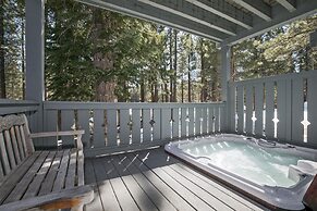 Timbers 5 Large Luxury Home with Two Master Suites, Perfect for Famili