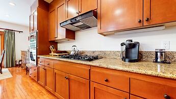 Timbers 5 Large Luxury Home with Two Master Suites, Perfect for Famili