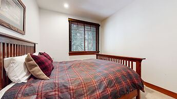 Timbers 5 Large Luxury Home with Two Master Suites, Perfect for Famili