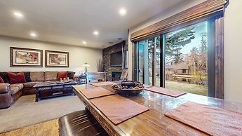 Snowcreek II 269 Pet-Friendly, Remodeled, On the Snowcreek Meadow by R