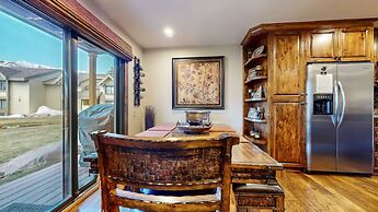 Snowcreek II 269 Pet-Friendly, Remodeled, On the Snowcreek Meadow by R