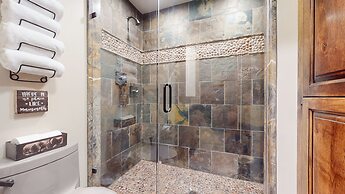 Snowcreek II 269 Pet-Friendly, Remodeled, On the Snowcreek Meadow by R