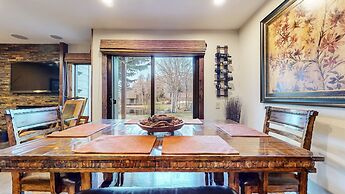 Snowcreek II 269 Pet-Friendly, Remodeled, On the Snowcreek Meadow by R