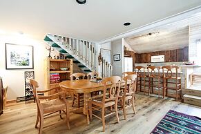 Snowcreek #21 4 Bedroom Townhouse