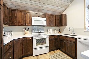 Snowcreek #21 4 Bedroom Townhouse