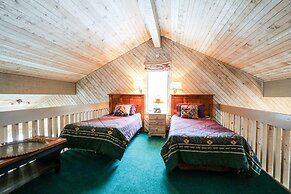 Snowcreek #21 4 Bedroom Townhouse