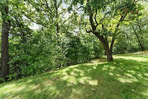 Bluffs Oasis 2 Bedroom Condo by RedAwning