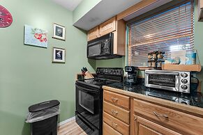 Bluffs Oasis 2 Bedroom Condo by RedAwning