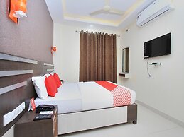 OYO 13029 Hotel Bestend