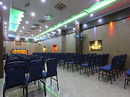 OYO 11437 GMT Centre