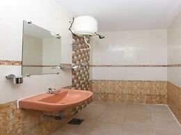 OYO 11437 GMT Centre