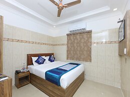 OYO 11437 GMT Centre