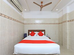 OYO 11437 GMT Centre