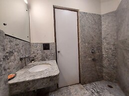 Hotel Green Castle (Heritage Hotel)