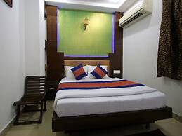 OYO 6408 Hotel Delhi Heart