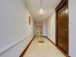 OYO 11376 Golden Park