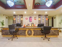 OYO 11376 Golden Park