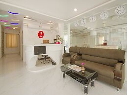 OYO 13062 Kamala Residency-Inn