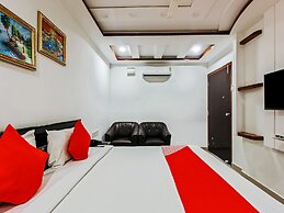 OYO 13062 Kamala Residency-Inn