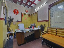 OYO 13096 Braj Haveli