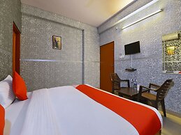 OYO 13096 Braj Haveli