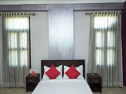 OYO 12830 Home Charming 3BHK Villa Airport Road