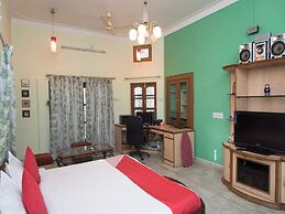 OYO 12830 Home Charming 3BHK Villa Airport Road